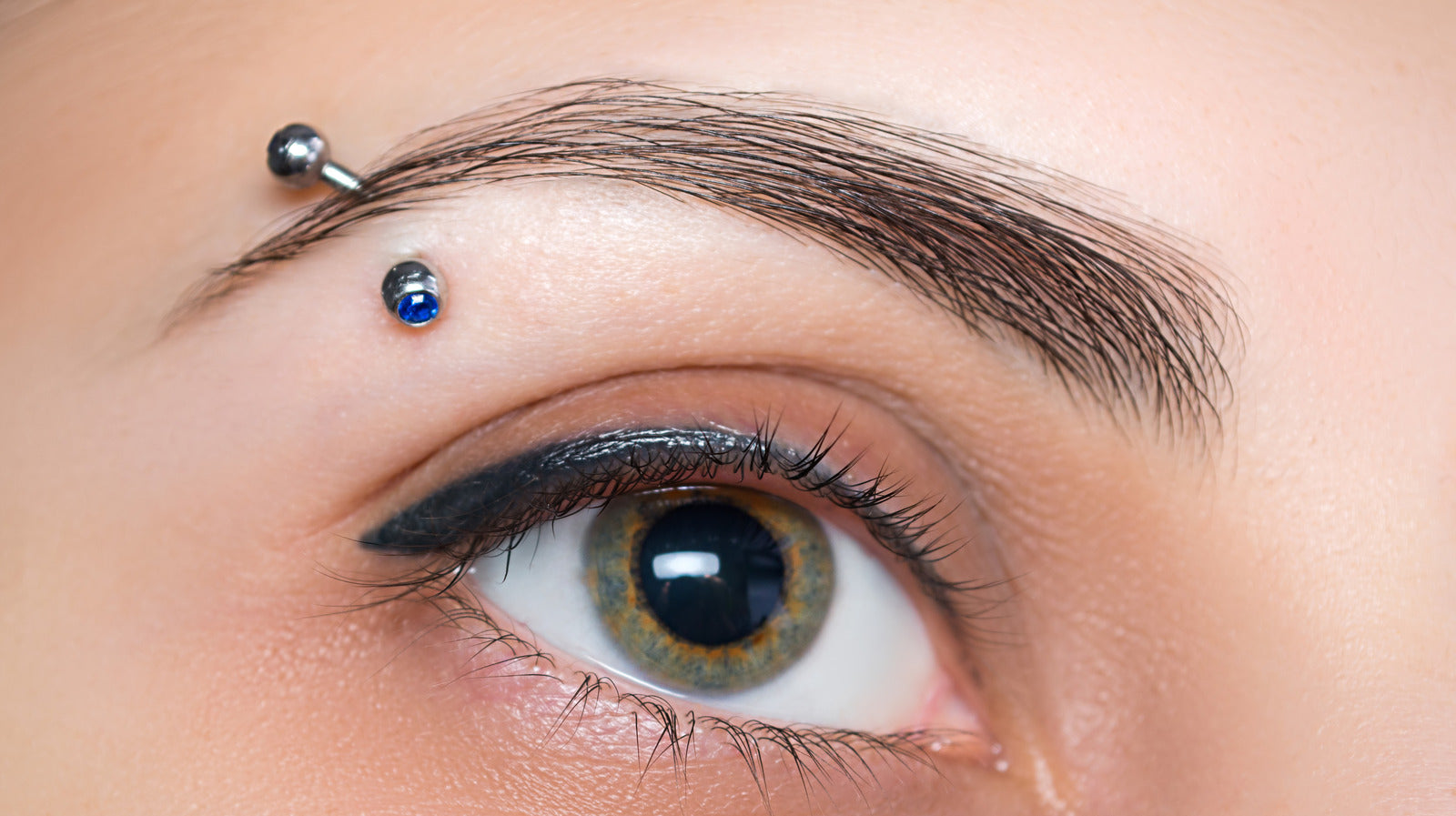 Eyebrow Piercing : A Complete Guide to the Edgy and Trendy Piercing