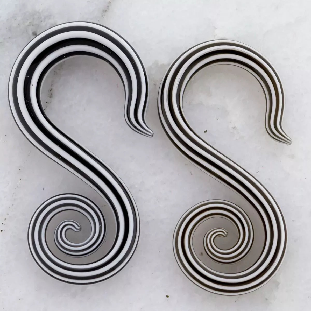 Tapers - Spirals Borosilicate Glass Black And White Striped Seahorse - 1 Piece #SPLT#2 -Rebel Bod-RebelBod