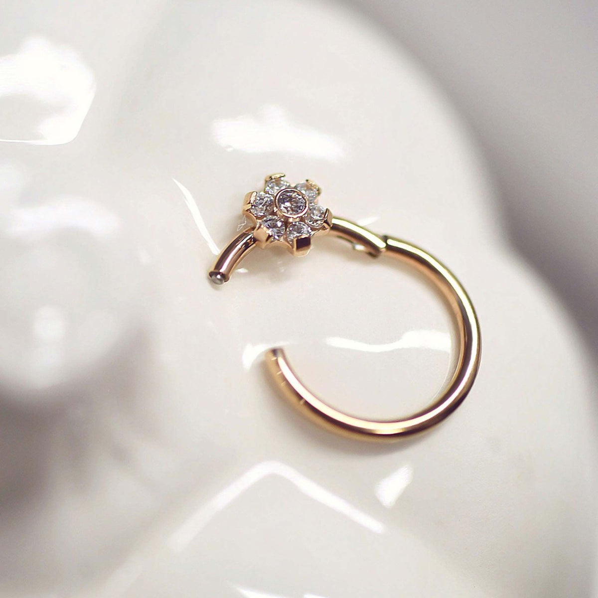Flower Clicker Hinged Segment Ring