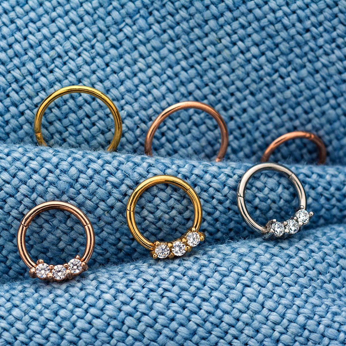 Clicker Hinged Segment Ring Prong Set Clear CZ Gem